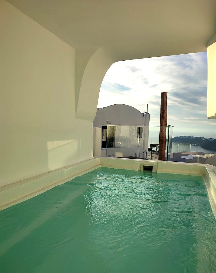 Amaze Suites